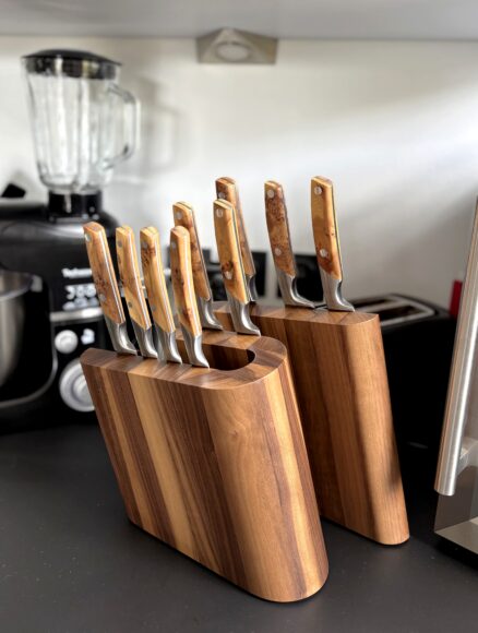 DeSign-magnetic-knife-block-up-to-10-knives