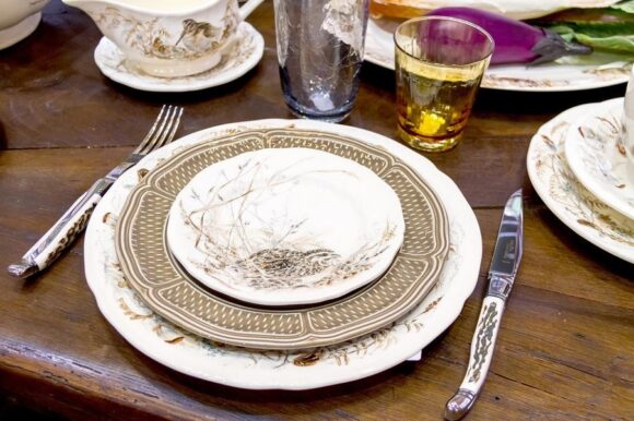 Laguiole Prestige deer horn dinner set