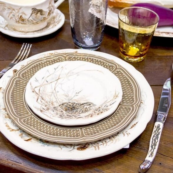 Laguiole Prestige deer horn dinner set