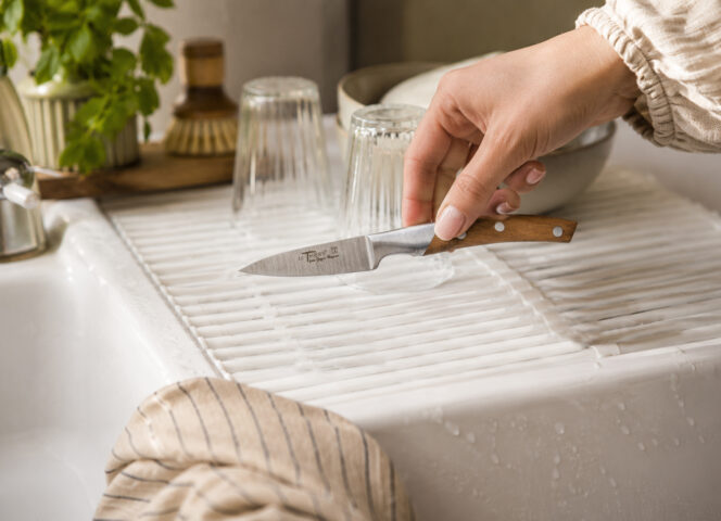 Wash-your-high-quality-knives-by-hand