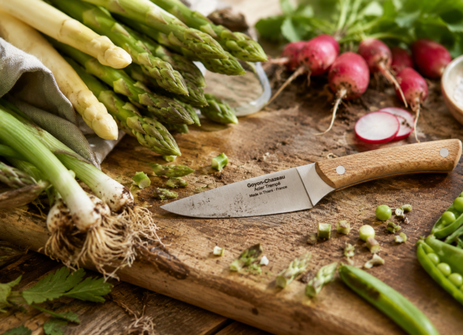 Solange-s-Office-a-paring-knife-for-spring-vegetables